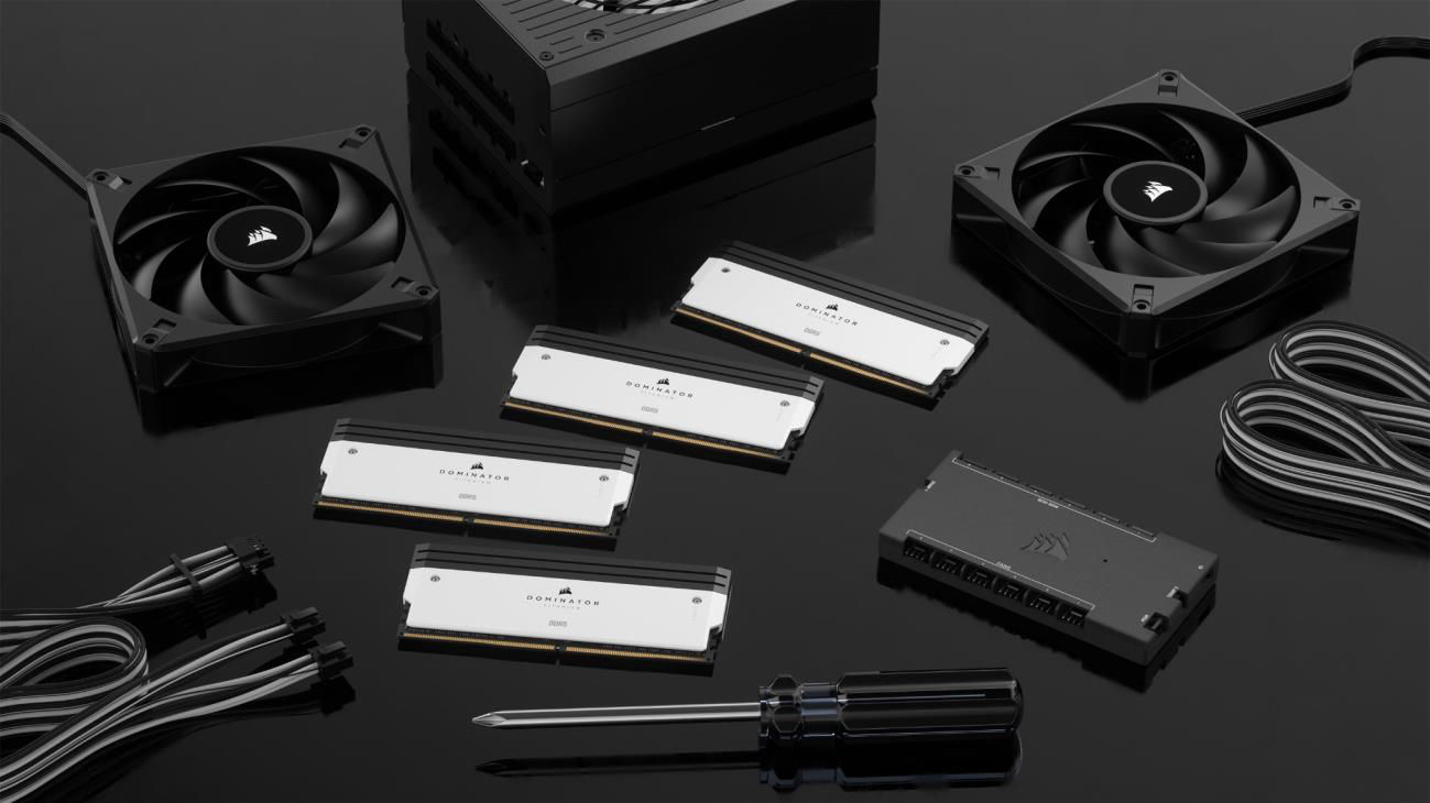 DOMINATOR TITANIUM DDR5