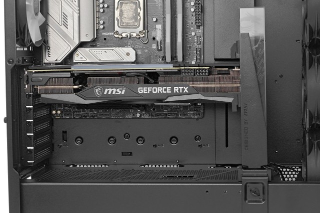 MSI MPG GUNGNIR 300R AIRFLOW 機箱