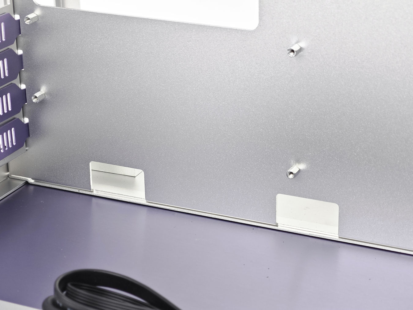 abee AS Enclosure W1 機箱