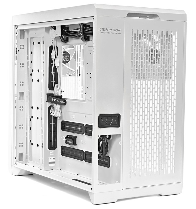 Thermaltake CTE C750 Air 機箱