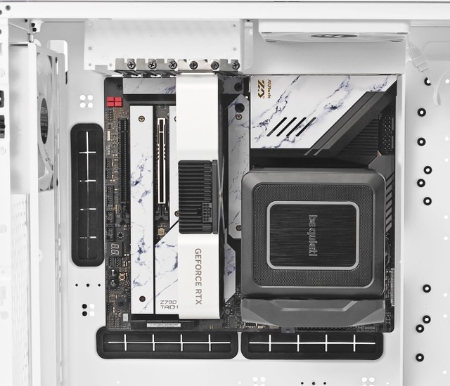 Thermaltake CTE C750 Air 機箱