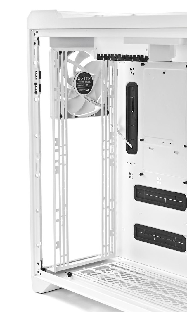 Thermaltake CTE C750 Air 機箱