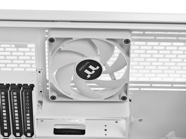Thermaltake CTE C750 Air 機箱