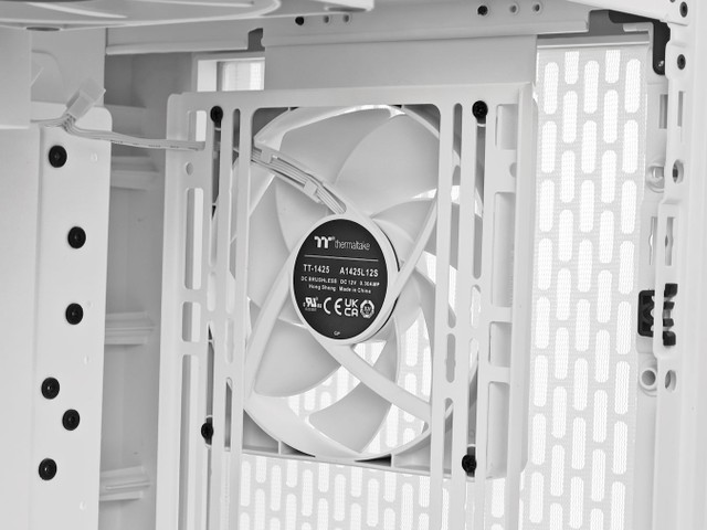 Thermaltake CTE C750 Air 機箱