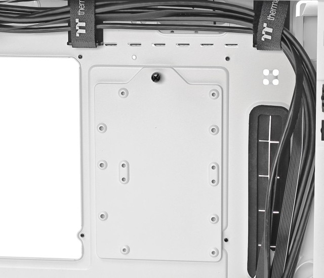 Thermaltake CTE C750 Air 機箱