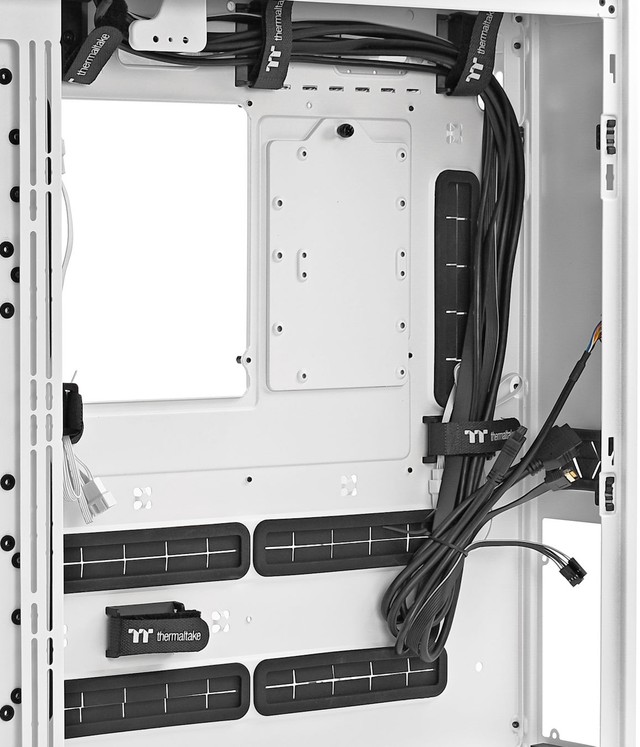 Thermaltake CTE C750 Air 機箱