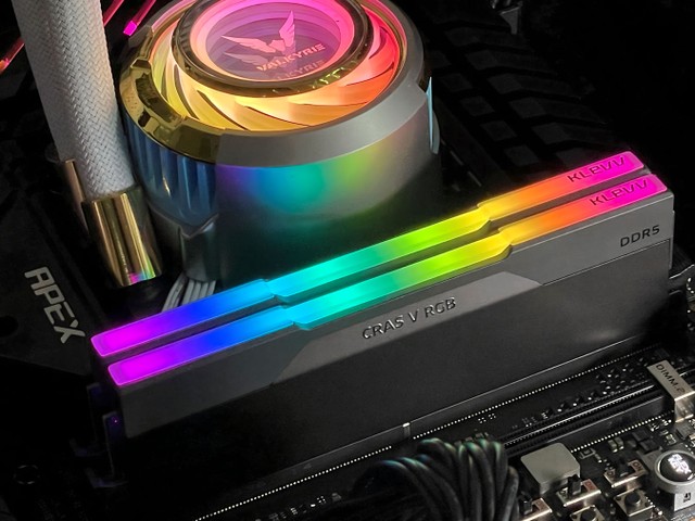 CRAS V RGB