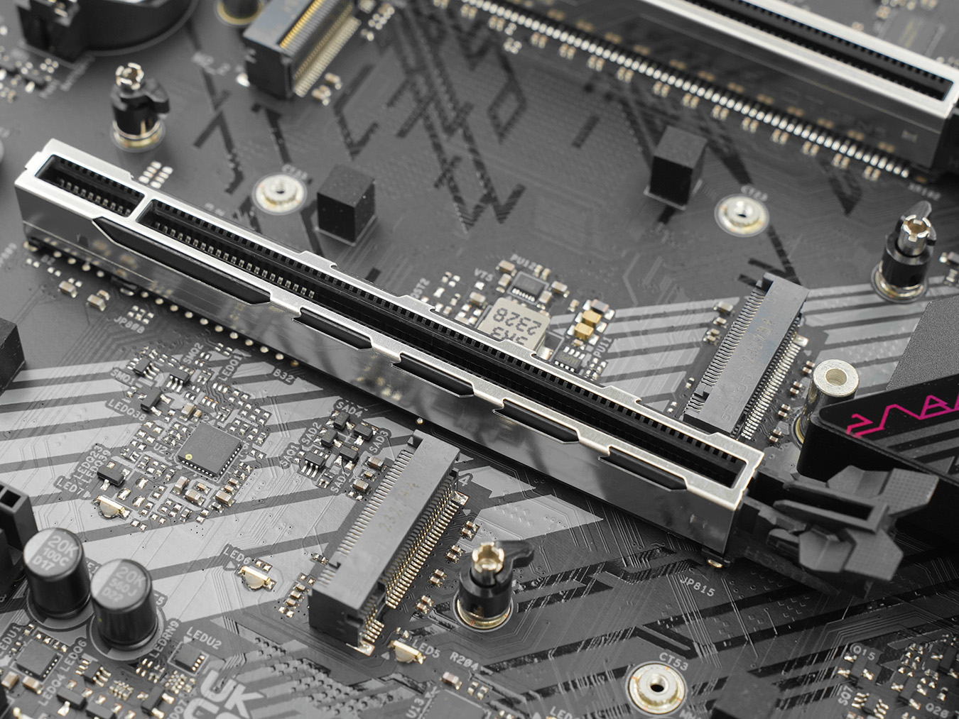 ASRock Z790 Nova WiFi