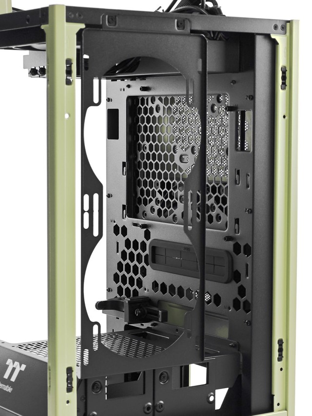 Thermaltake The Tower 200 迷你機箱