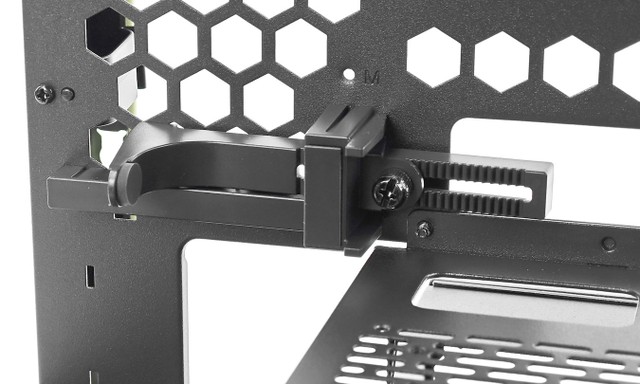 Thermaltake The Tower 200 迷你機箱