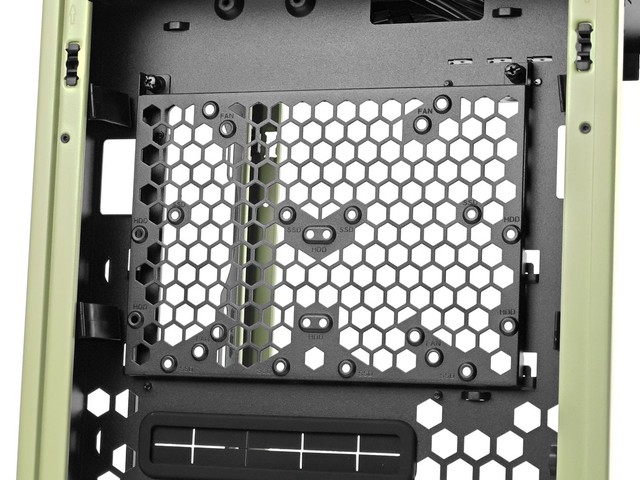 Thermaltake The Tower 200 迷你機箱