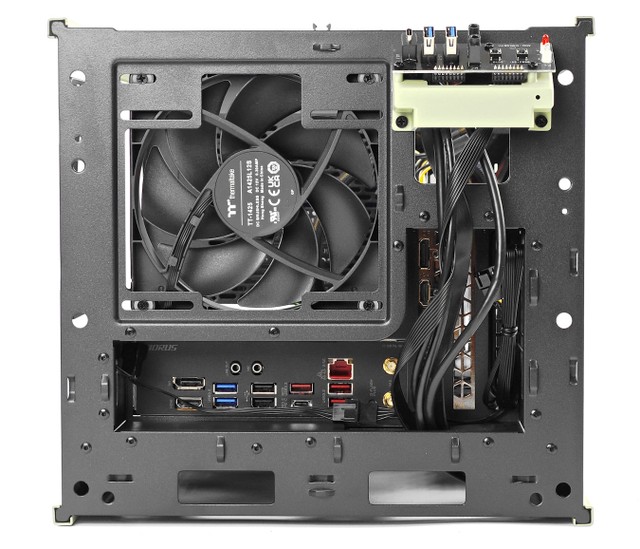 Thermaltake The Tower 200 迷你機箱