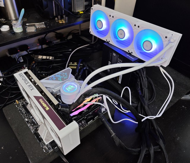 AORUS WATERFORCE II 360 ICE