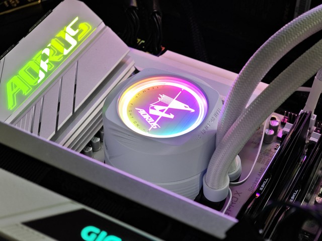 AORUS WATERFORCE II 360 ICE