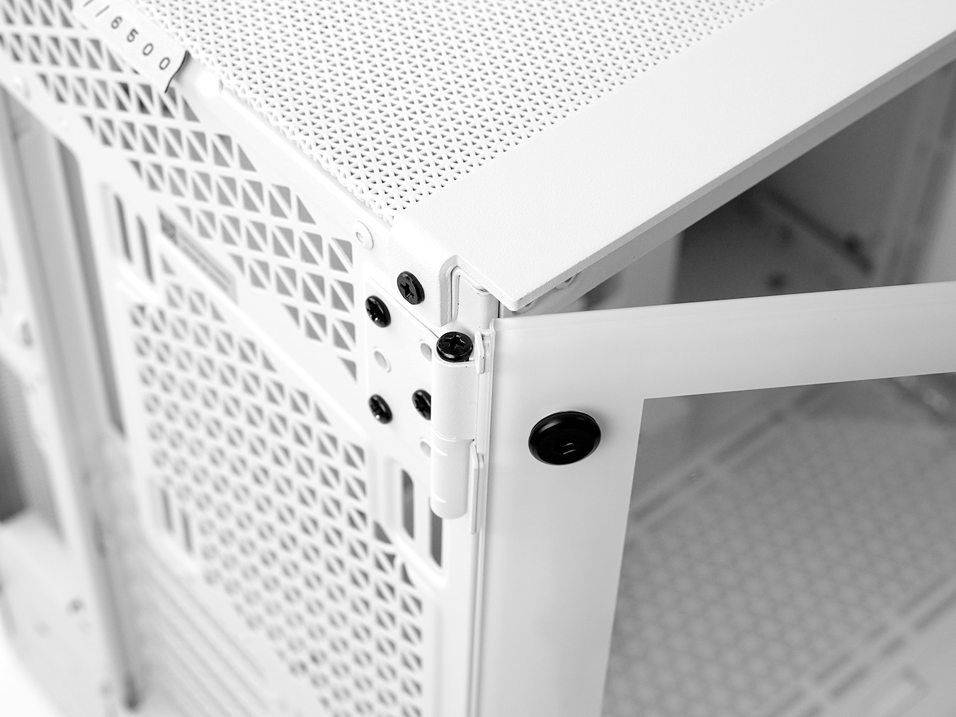 CORSAIR 6500D Airflow