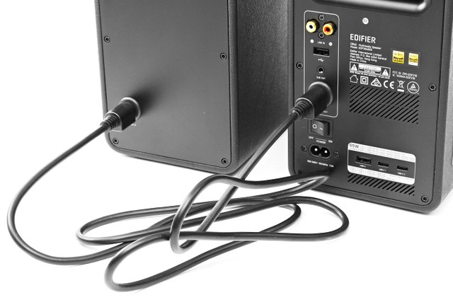 Edifier QR65 喇叭