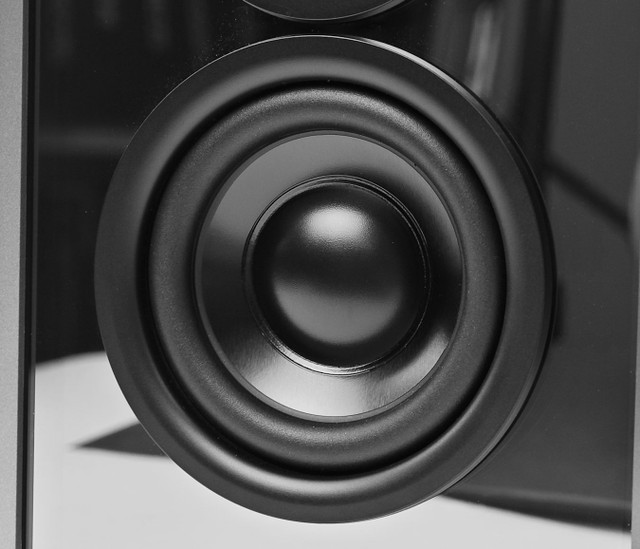 Edifier QR65 喇叭