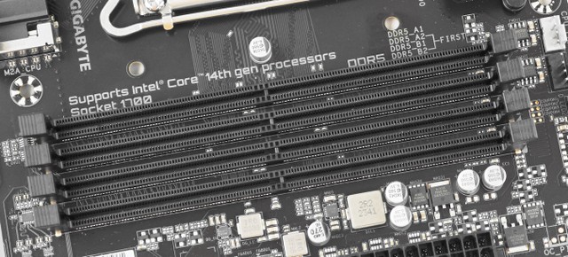 GIGABYTE Z790 D 主機板