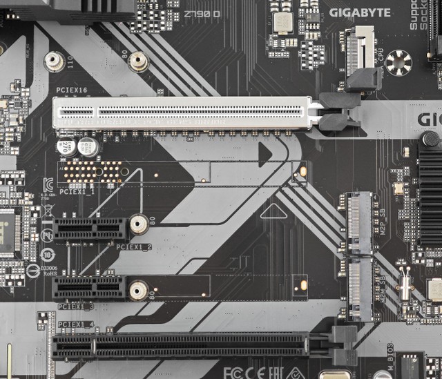 GIGABYTE Z790 D 主機板