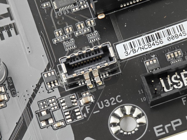 GIGABYTE Z790 D 主機板