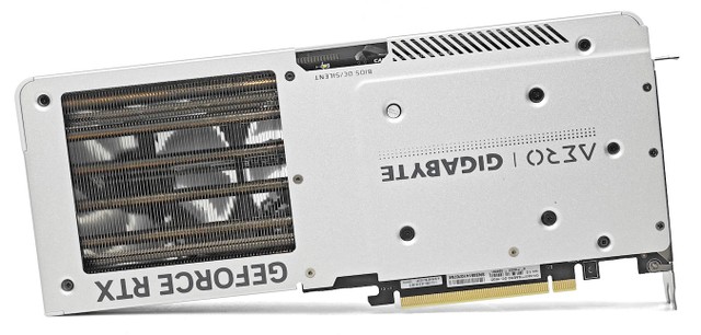 GIGABYTE RTX 4070 Ti SUPER AERO