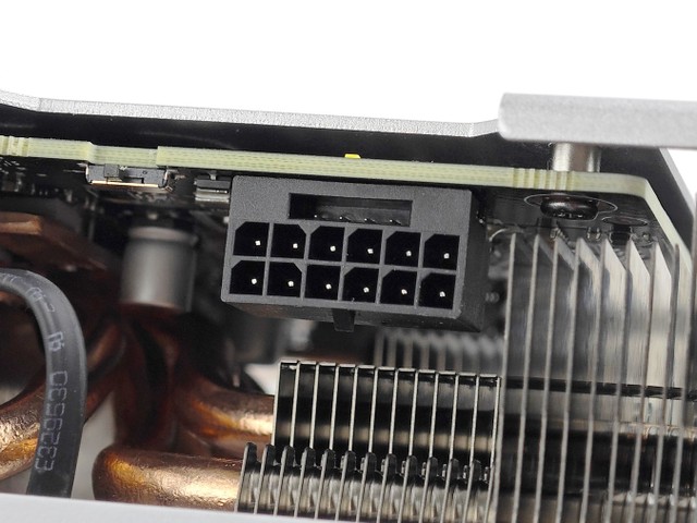 GIGABYTE RTX 4070 Ti SUPER AERO