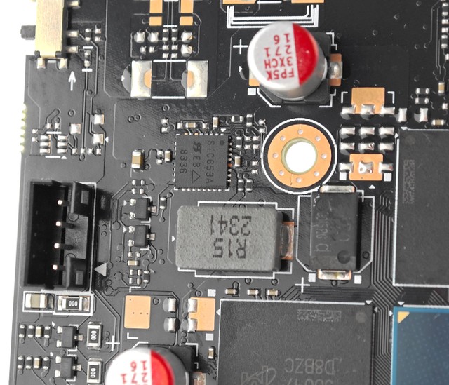 GIGABYTE RTX 4070 Ti SUPER AERO