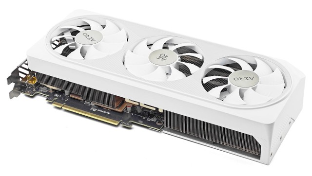 GIGABYTE RTX 4070 Ti SUPER AERO