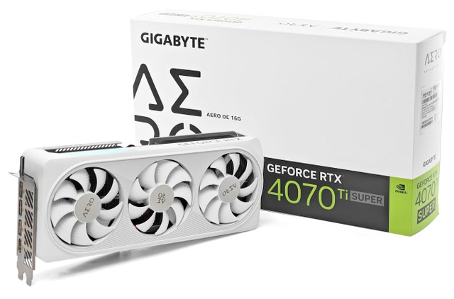 GIGABYTE RTX 4070 Ti SUPER AERO