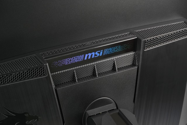MSI MPG321URX QD-OLED