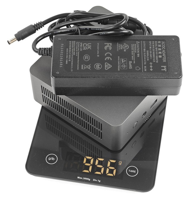 Colorful CMNH01-12450H Mini PC