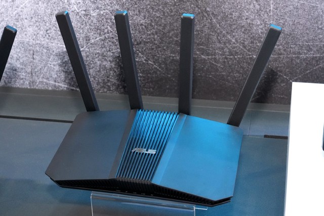 ASUS Wi-Fi 7 無線路由器出列