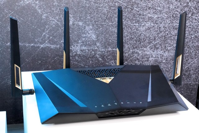 ASUS Wi-Fi 7 無線路由器出列