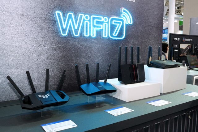 ASUS Wi-Fi 7 無線路由器出列
