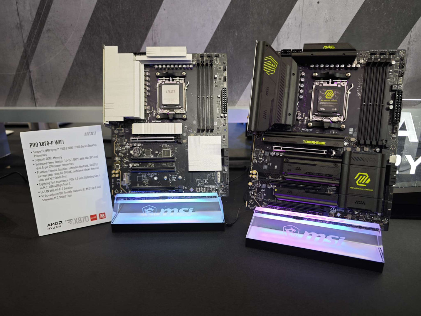 X870