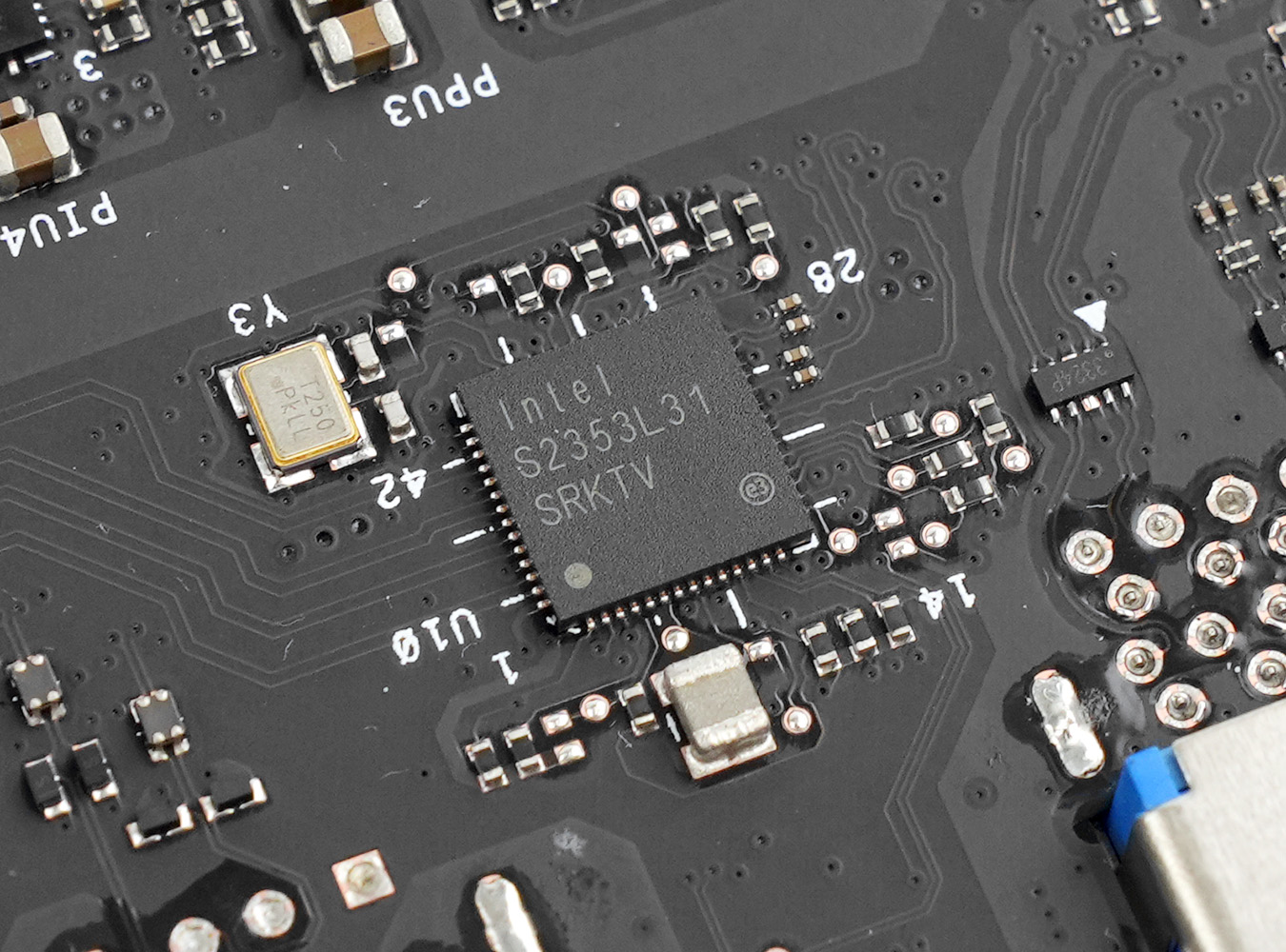 ASUS NUC 14 Performance
