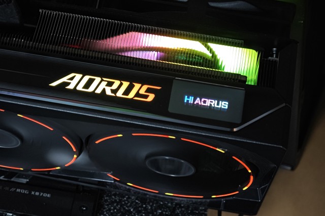 GIGABYTE AORUS RTX 5080 MASTER