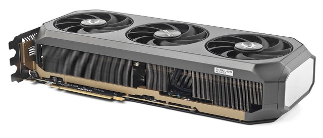 ZOTAC GAMING RTX 5080 AMP Extrem