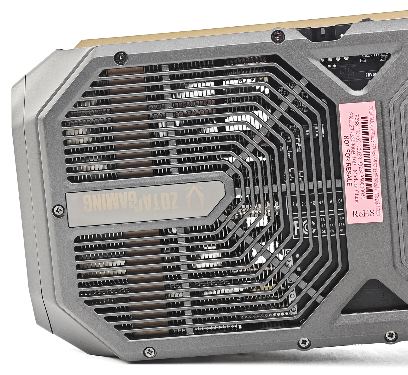 加入 Power Safety Light 功能 !! ZOTAC GAMING GeForce RTX 5080 AMP Extreme ...