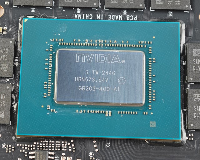 MSI GeForce RTX 5080 16G SUPRIM