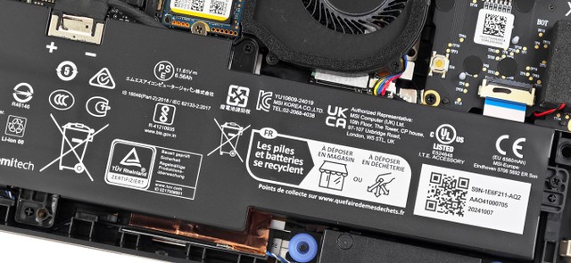 MSI Claw 8 AI+ A2VM 遊戲掌機