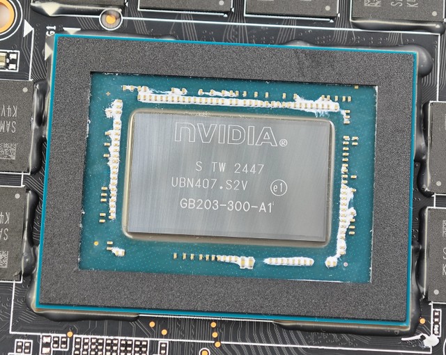 ZOTAC GAMING RTX 5070 Ti SOLID O