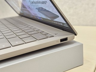 ASUS Zenbook A14 (2025)