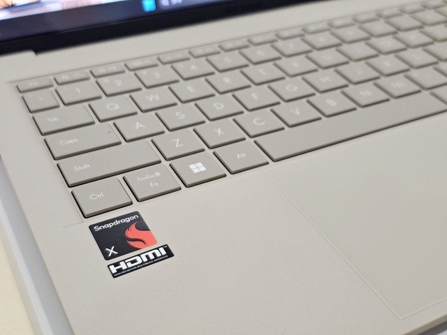 ASUS Zenbook A14 (2025)