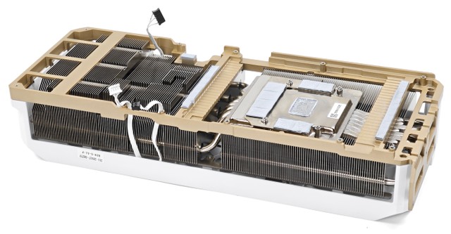 ZOTAC RTX 5080 SOLID OC White