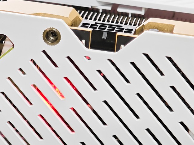 ZOTAC RTX 5080 SOLID OC White