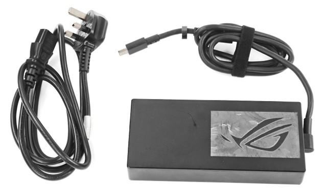ROG Strix SCAR 16 (2025) G635