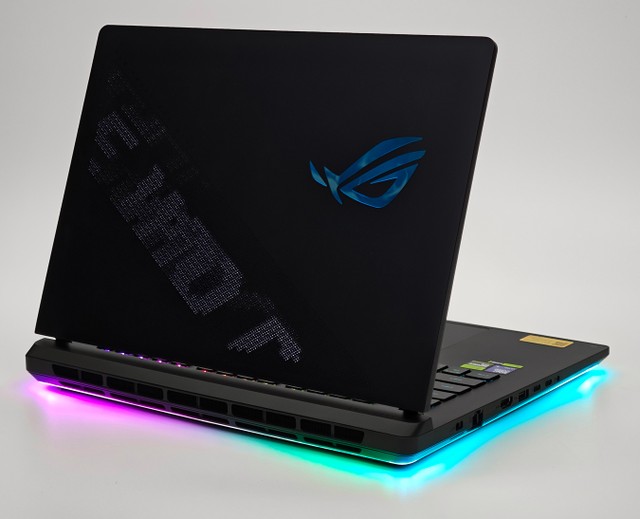 ROG Strix SCAR 16 (2025) G635