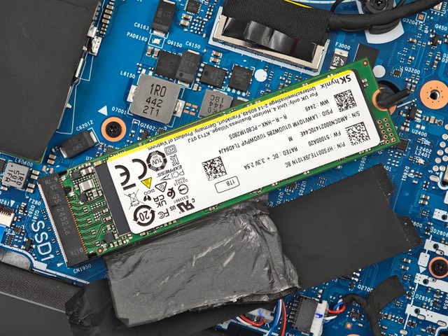 ROG Strix SCAR 16 (2025) G635