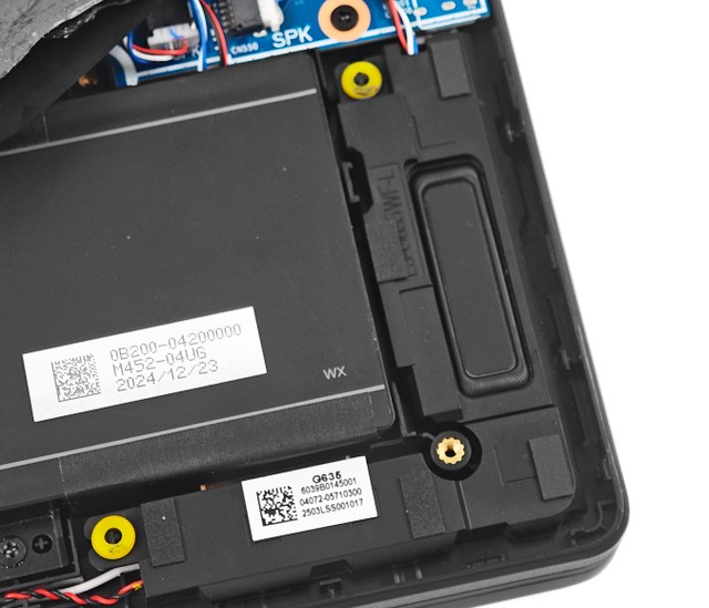 ROG Strix SCAR 16 (2025) G635